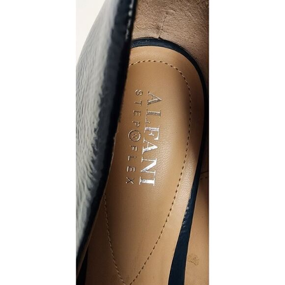 Alfani Women's Teal Step 'N Flex Jeules Faux Patent Leather Pump Shoes Size 8.5M - Picture 12 of 12